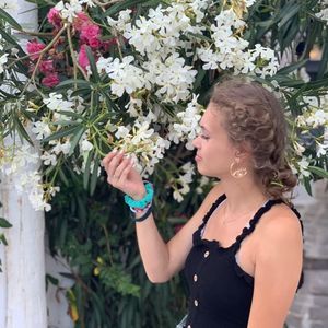 Meet your Posher, Carmen